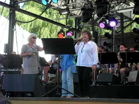 Hanson, Carson & Malmkvist - C'est La Vie (Live Stockholm Pride 4/8/2011 - rehearsal)
