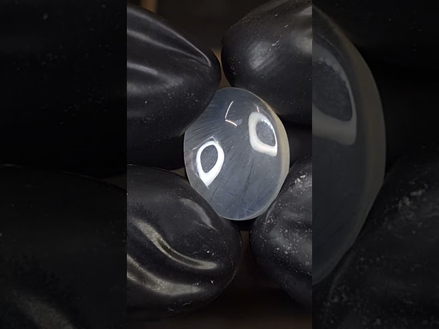 حجر عقيق مسماري طبيعي