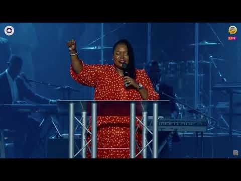 WORSHIP WITH CHEVELLE FRANKLIN @RCCG UK FESTIVAL OF LIFE #rccg #worship #music