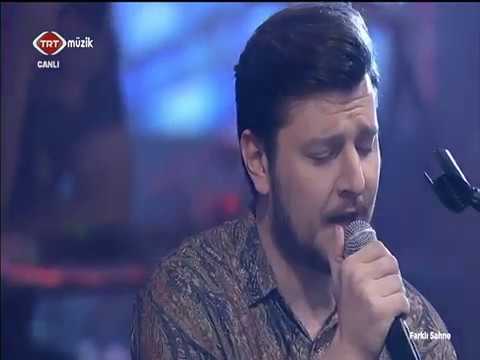 Mustafa Ceceli & Sinan Akçıl & Ekin Uzunlar - Simsiyah & Son Bir Kez