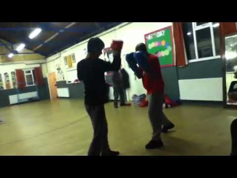 Croydon BOXING Club ZAMIR vs Mark (Trainer)