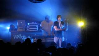 Eyedea &amp; Abilities - Man vs. Ape - Opening Song @ The Cat&#39;s Cradle - 7/28/09