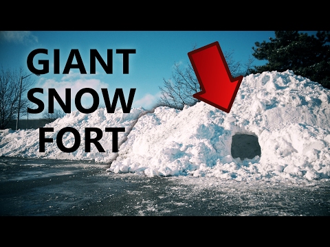 Building a Giant Snow Fort in a Parking Lot!!