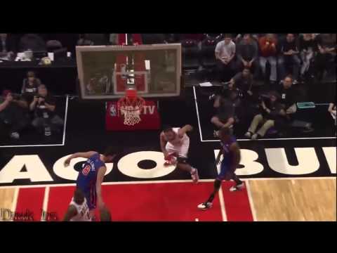 Derrick Rose   24 Pts, 14 Assists  Full Highlights 2010 11 04 vs Knicks