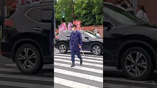 不審な自転車を見守る警視庁機動隊👮🚨、自民党解体デモ、自民党本部前、永田町駅🚉