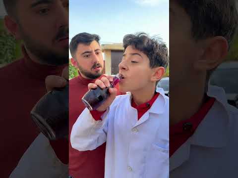 دكتور شرب العصير الاحمر و صار شعرو احمر 😳😳