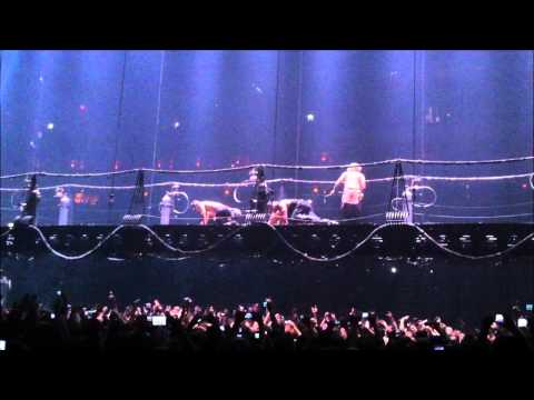 RAMMSTEIN  & DEATHSTARS-PRAGUE-O2-ARENA-12.11.2011-MADE IN GERMANY