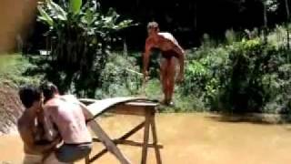 preview picture of video 'Sidimar caindo na lagoa'