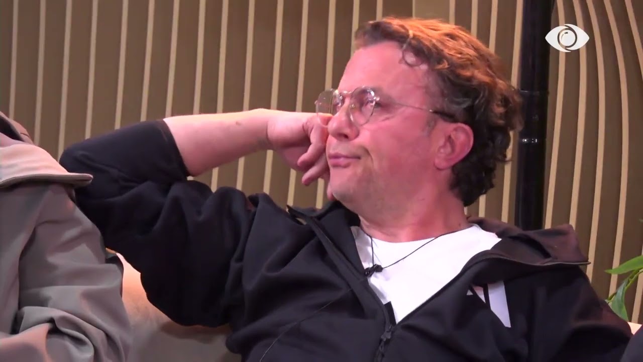 “Tani do qarkulloj me trëndafil”/ Laerti ngacmon Gertën: Unë s’u hedh gjëra njerëzve në surrat