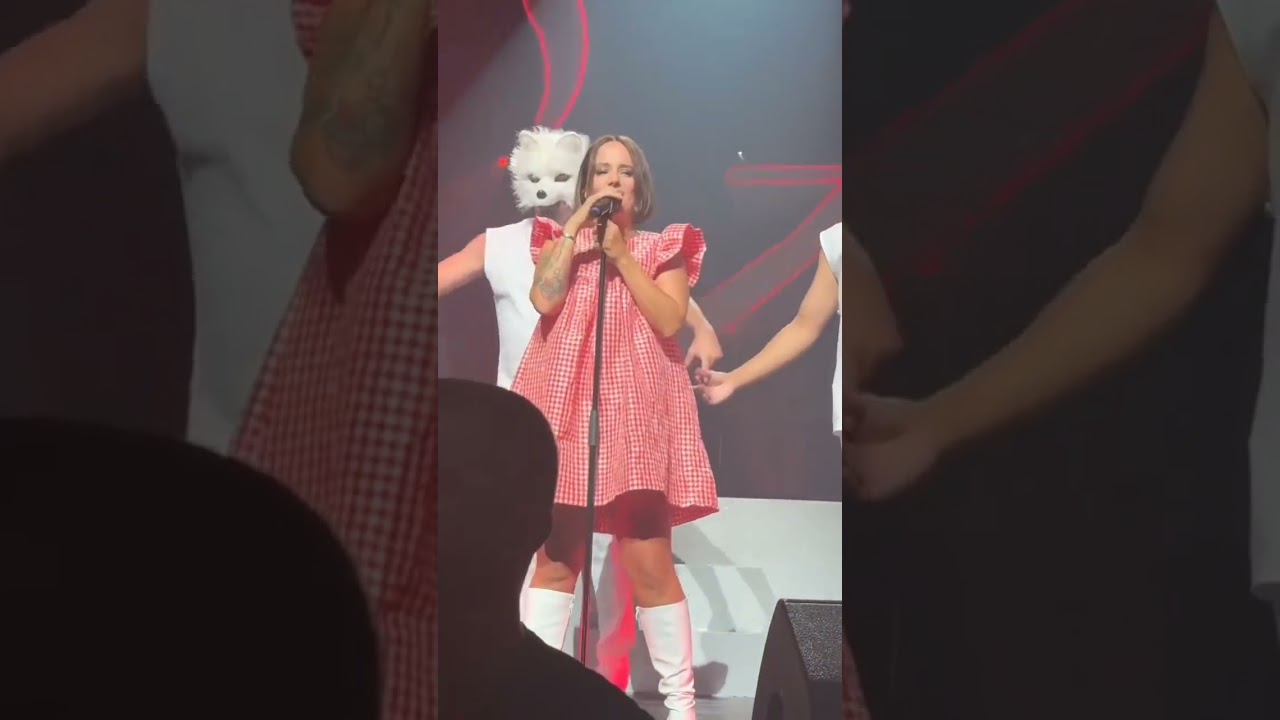 Alizee - Gourmandises - Concert Olympia 7 September 2025 Paris