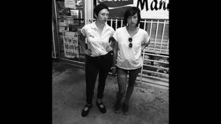 Alison and Katie Crutchfield - Oblivion (Grimes cover)