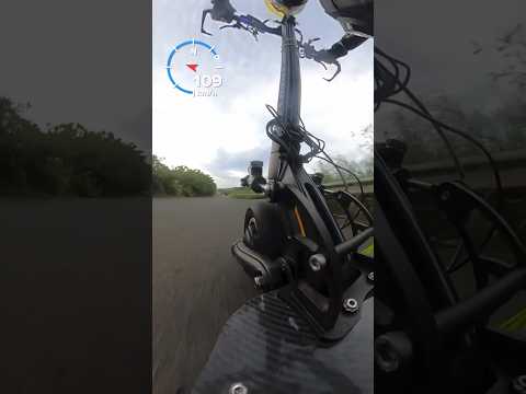109kph E Scooter Crash ( Death Wobble ) #crash #escooter