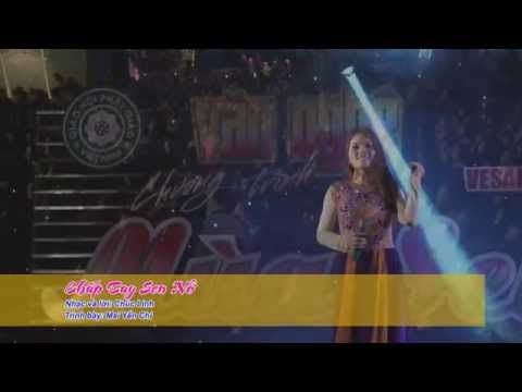 Chắp tay sen nở - Mai Yến Chi