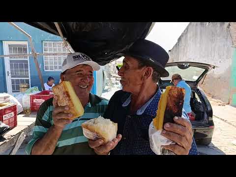 CANAPI AL ELE TEM 76 ANOS E COME MUITO 