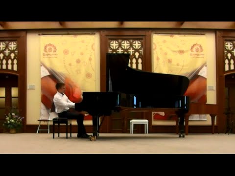 Mikhail Dubov plays Haydn - Piano Sonata No.60