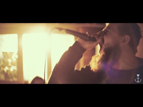 Sierra - Suburban Fame (OFFICIAL MUSIC VIDEO)