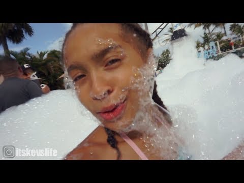 DOMINICAN REPUBLIC SEASON 1: Foam Party