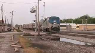 preview picture of video 'AMTRAK Centralia ,IL. May.2009'
