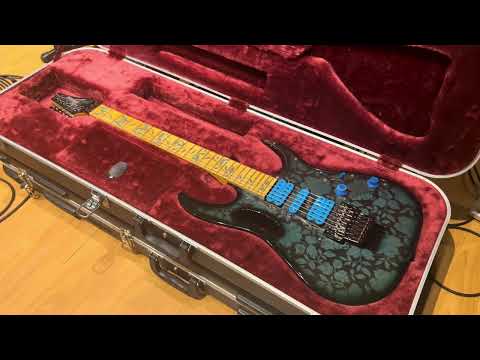 Ibanez JEM blue floral 1991 showing