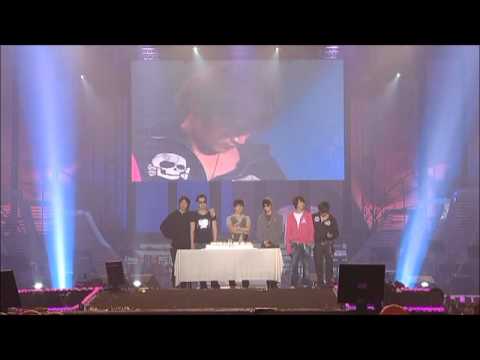 Shinhwa Changjo singing 'Once In A Lifetime' for Shinhwa