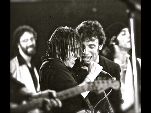 SouthsideJohnny & Springsteen (Agora '78)Listening to the multitrack recording w/ Producer MikeBrown
