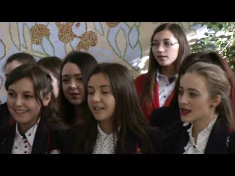 Corul claselor a XI-a și a XII-a (3)