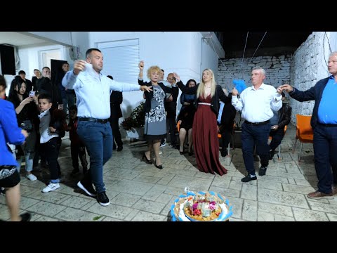 Tradita Çame, ardhja e bakllavait ne shtepi