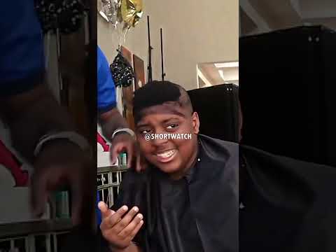 ISHOWSPEED GIVES AWFUL HAIRCUT TO HIS BROTHER!