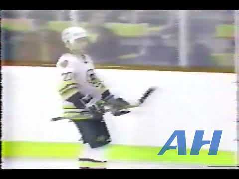 NHL Sep. 29, 1985 Mats Thelin,BOS v Lou Franceschetti,WSH (hit) Boston Bruins Washington Capitals