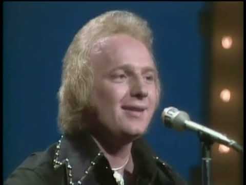 Ronnie Reno & The Strangers - There's Been a Lot of Tears Today - Merle Haggard interview