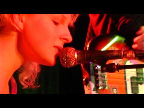 Kit Richardson - Russian Dolls (Live at Purple Turtle 18th March 09)