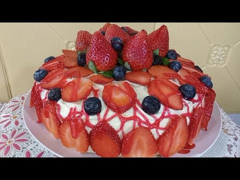 White Chocolate Strawberry Cake │Fluffy And Delicious