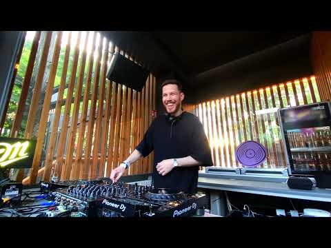 Deep, Soulful and Funk House Mix at Romkert