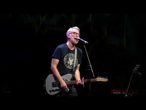 C0398 - Billy Bragg: "Milkman of Human Kindness" - Cayamo music cruise, March 2024