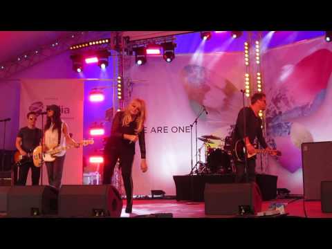 Bonnie Tyler - Believe In Me [United Kingdom] [Eurovision Village 15/5-2013]
