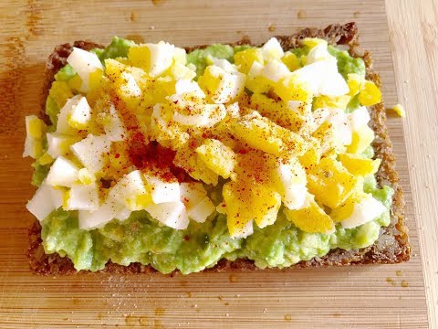 How to make Avocado Toast with Egg : สอนทำขนมปังปิ้งหน้าอโวคาโดและไข่