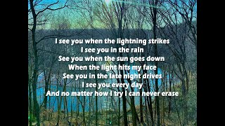 000 - I see you everywhere (LYRICS)