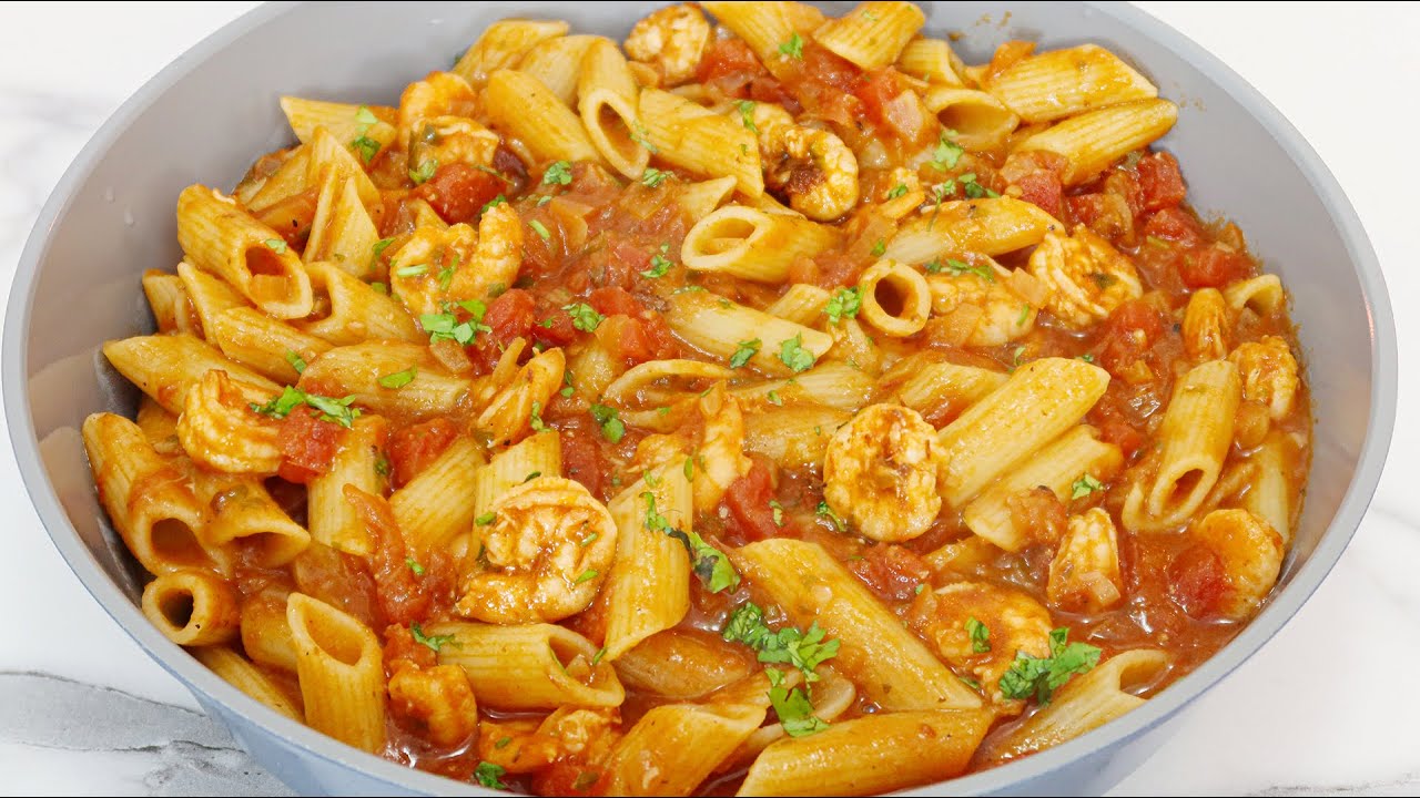 RECEITA DE MACARRÃO COM CAMARÃO ALLA NANDU ANDRADE