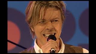 David Bowie - Everyone Says 'Hi' (Live on Top Of The Pops, 2002)