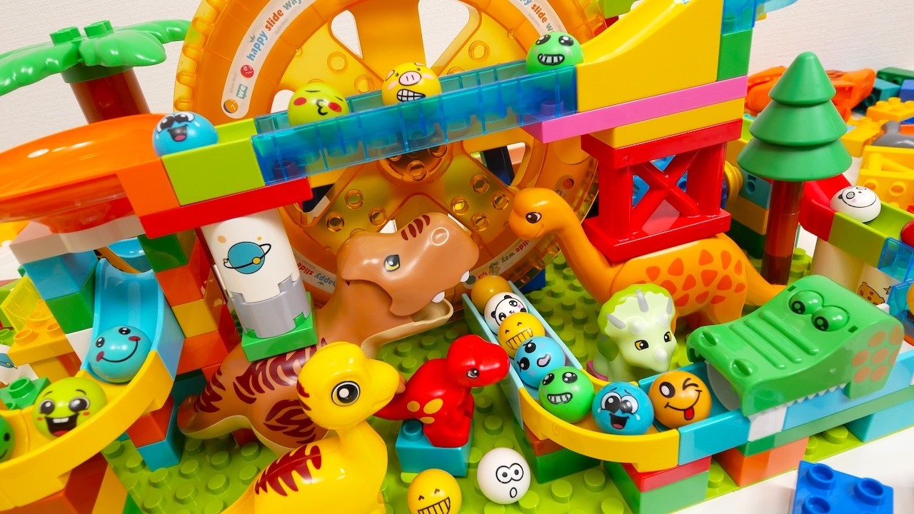 Satisfying Building Block Marble Run A Ferris wheel made of gears and a block coaster with dinosaurs