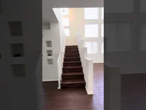 1270 Granville Ave, Unit 3, Los Angeles. For rent. Available 2/14/2024.  First showings 2/17, 2/18.