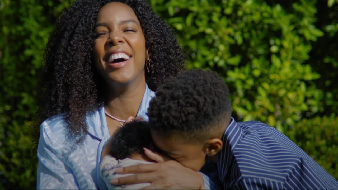 Kelly Rowland – “Black Magic”