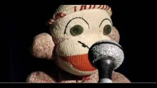 Presenteert Xantham Gumm stand-upcomedian voor de Red Heel Monkey Shelter met zijn beruchte taboedoorbrekende zeven woorden die je niet kunt zeggen