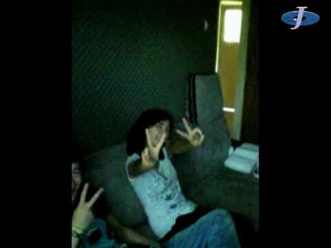 Theo & Kent ft. Andie - Capul sus!...