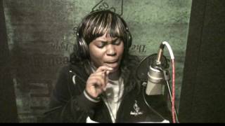 La Chat - Somebody To Play Wit (official music video)