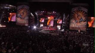 Kenny Chesney -Young - [LIVE] - High Definition