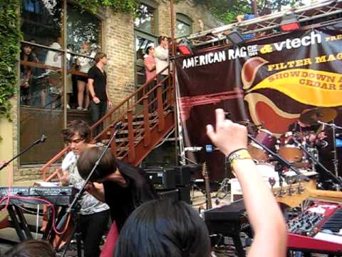 Late of the Pier Fight Off Security Staff @ SXSW 2009