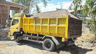 Download lagu Dump Truk//Mobil Truk Mitsubishi CANTER HDX Jomplang Muatan Pasir Full Bak  mp3