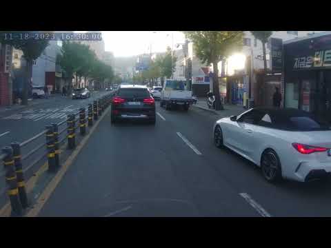 Jeonpo dong escrito Haeundae Ida e volta Vista -Busan-Coreia do Sul 18/11/2023 NORM0018