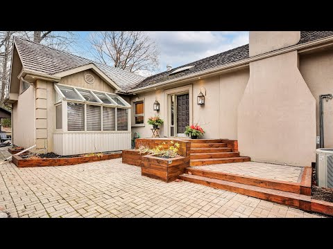 412 Sheppard Ave, Pickering